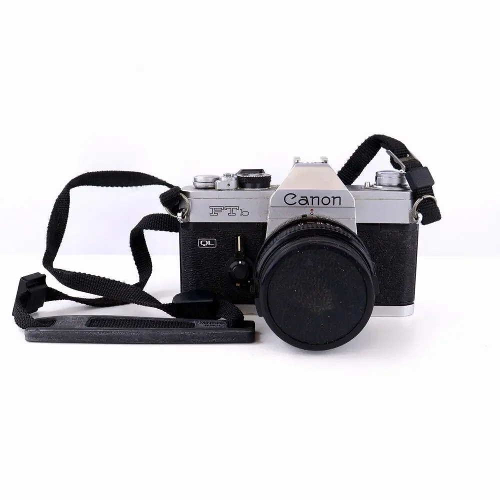 Canon FTb QL 35mm SLR Film Camera w Canon FD 50mm f/1.8 Lens Vintage Japan